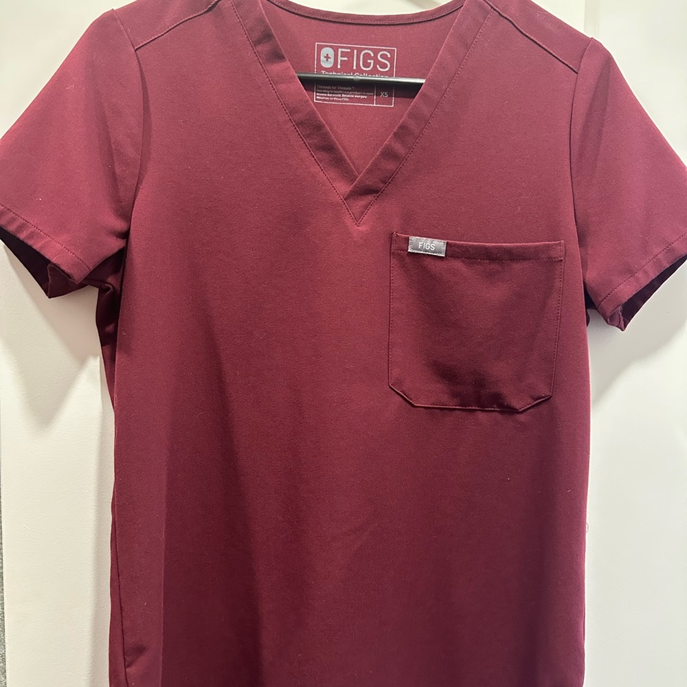 Figs Womens Maroon Cataraina Scrub Top XS